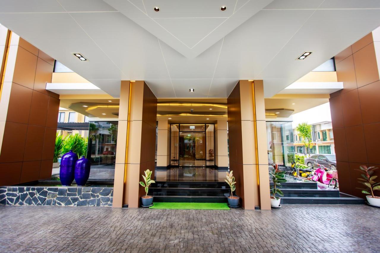 Siri Hotel Lumphun Ban Pa Daet المظهر الخارجي الصورة